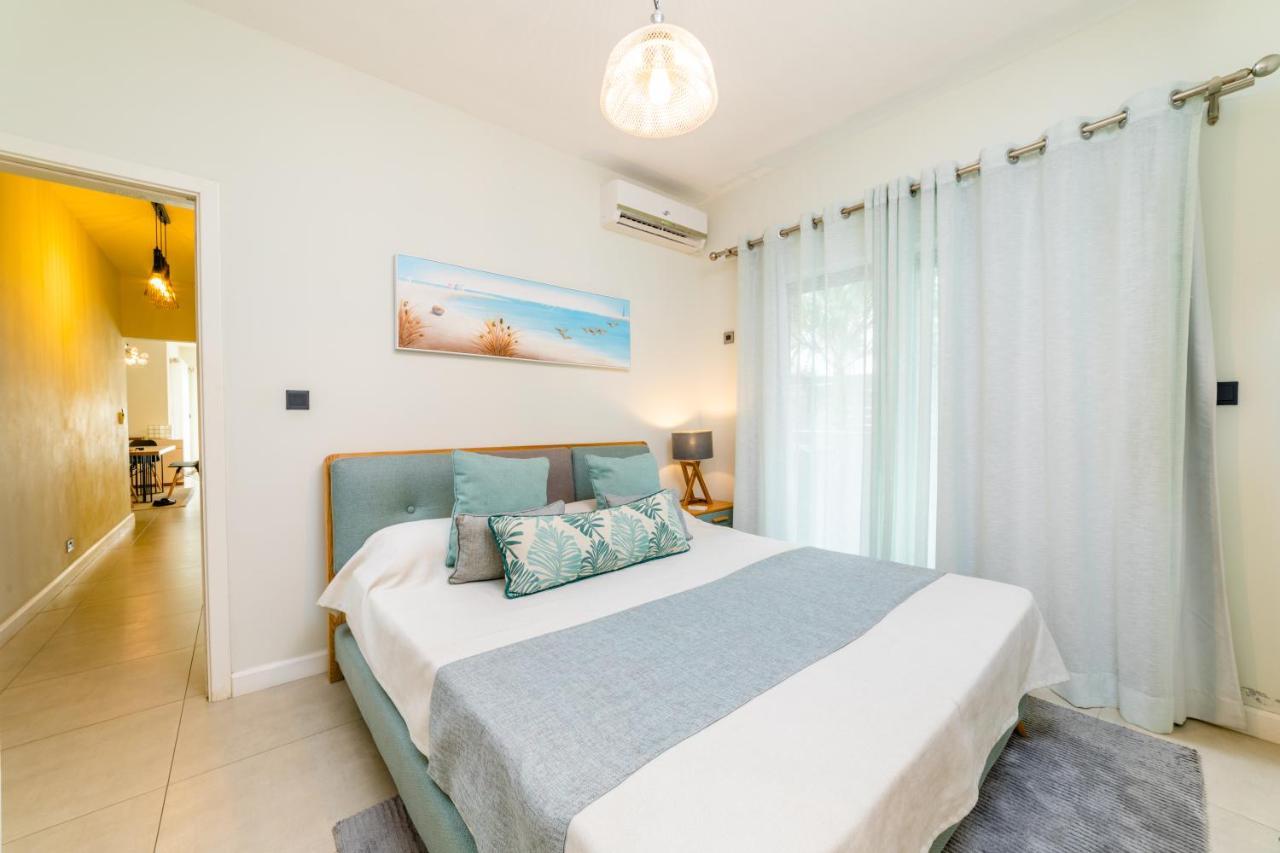 Beachcove Apt No 1 Pereybere Beach Exterior photo