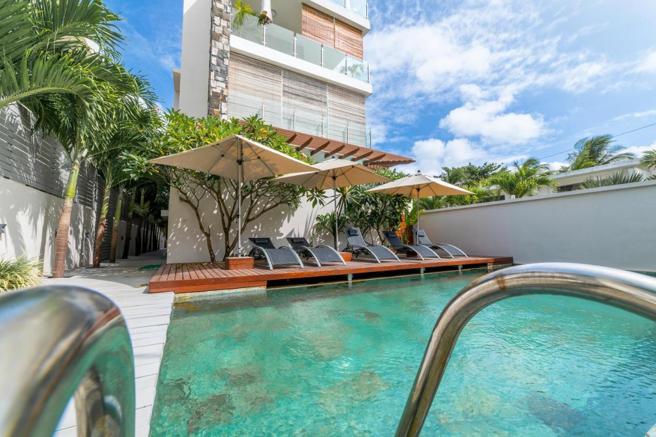 Beachcove Apt No 1 Pereybere Beach Exterior photo